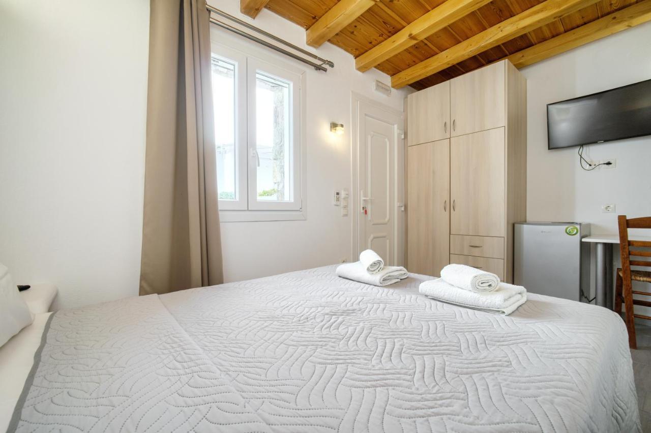 Anius Apartments Mykonos Town Eksteriør billede